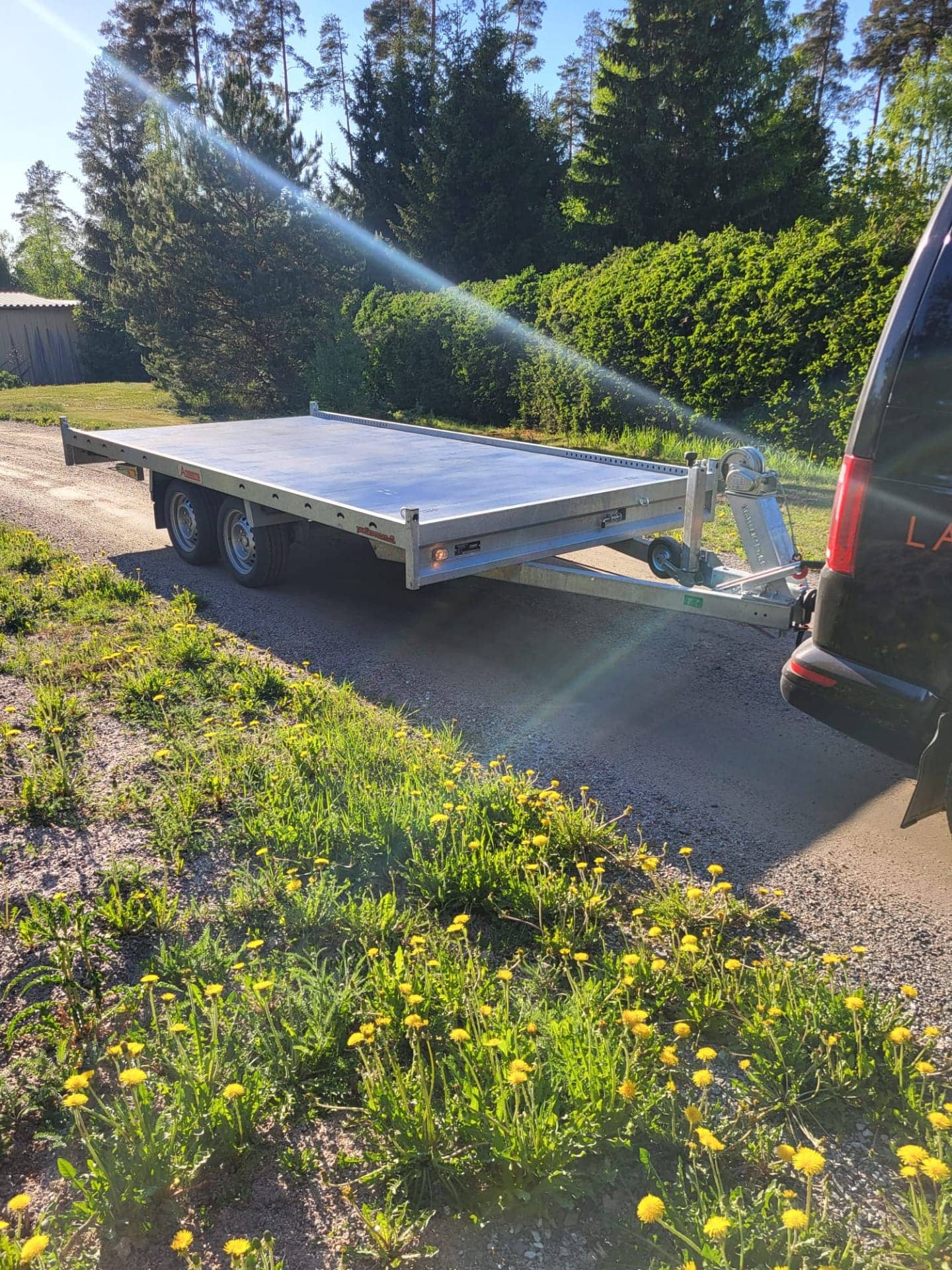 Traileri vuokraus, Aura