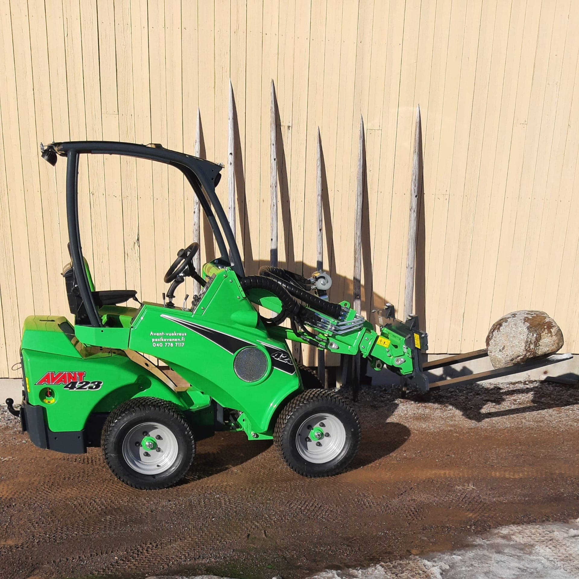 Avant vuokraus, Aura